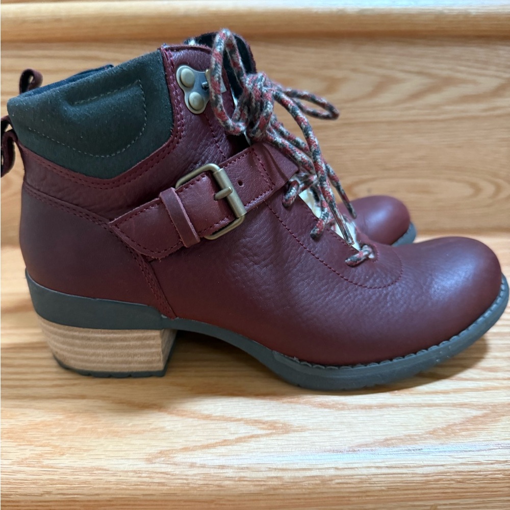Merrell Shiloh II Boots - EUC!